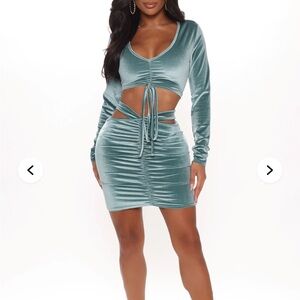 Nwt fashion nova velvet dress med